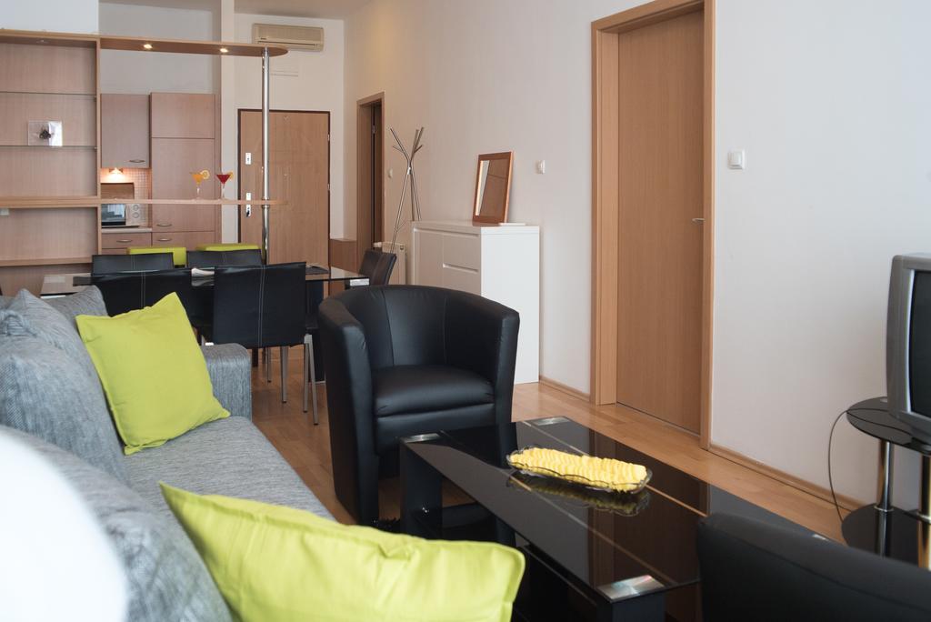 Apartment With Big Terrace Budapest Exterior foto