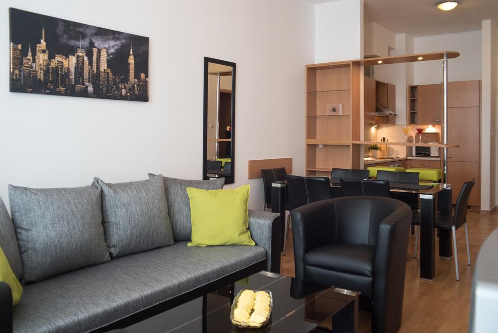 Apartment With Big Terrace Budapest Exterior foto