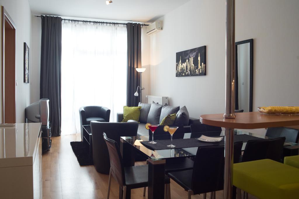 Apartment With Big Terrace Budapest Exterior foto