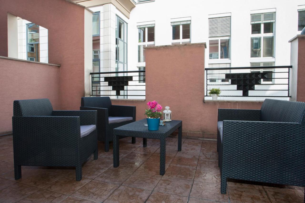 Apartment With Big Terrace Budapest Exterior foto