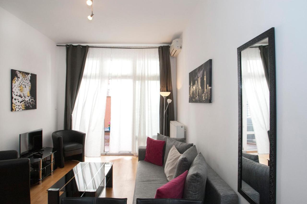 Apartment With Big Terrace Budapest Exterior foto